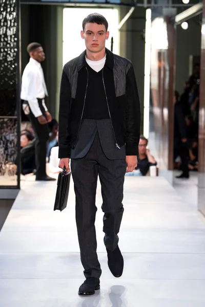 Look 59